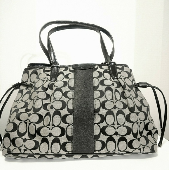 Coach Handbags - Authentic coach purse